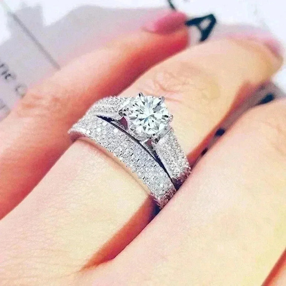 NEW Gorgeous 925 Silver CZ 2pc Engagement/Wedding Set - Picture 1 of 6